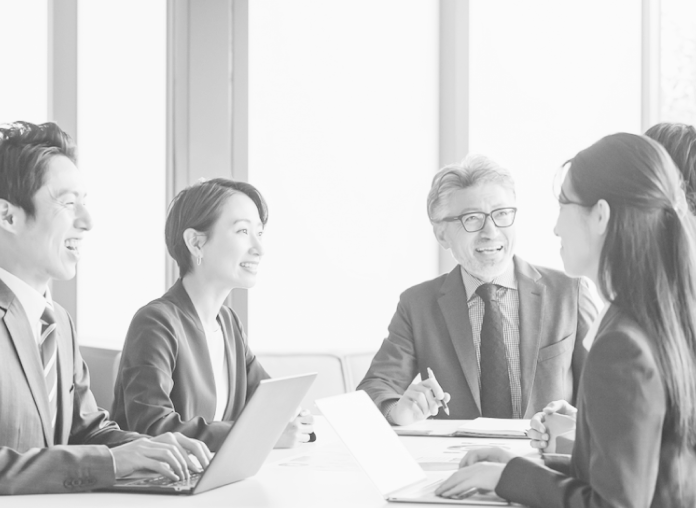 イメージ画像（グレースケール） | 採用情報